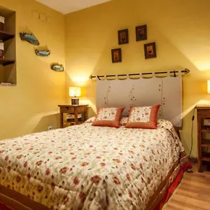https://casa-torre-de-la-muralla.es-andalucia.com
