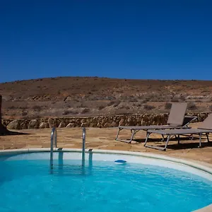 https://casa-el-horno.in-canary-islands.com